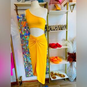New dress color Yellow